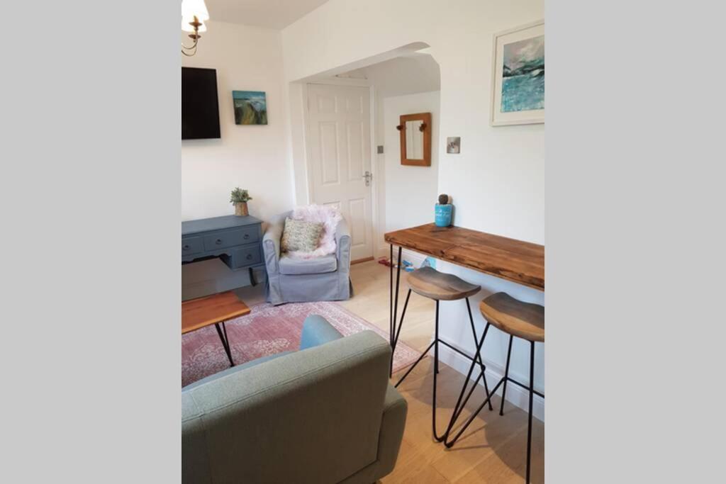 St Ives Apartment Private Parking With Garden 10 Minute Walk Into Town And Beach Eksteriør bilde