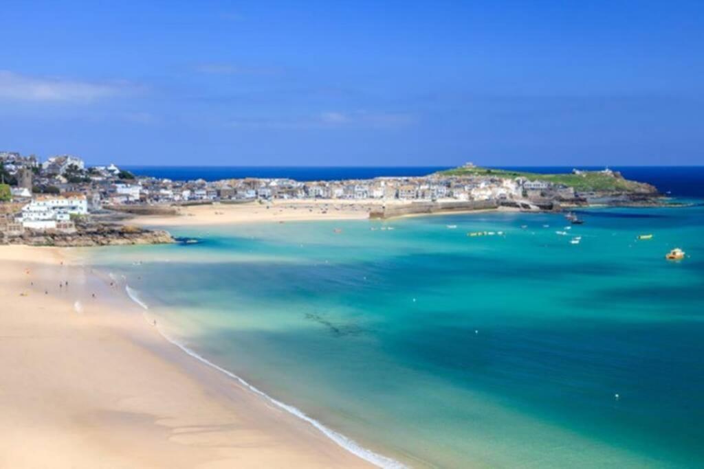 St Ives Apartment Private Parking With Garden 10 Minute Walk Into Town And Beach Eksteriør bilde